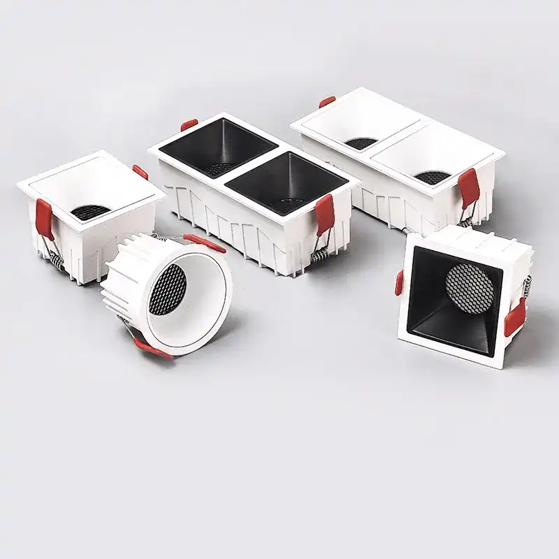 Hur man väljer: Infällda downlights eller justerbara spotlights